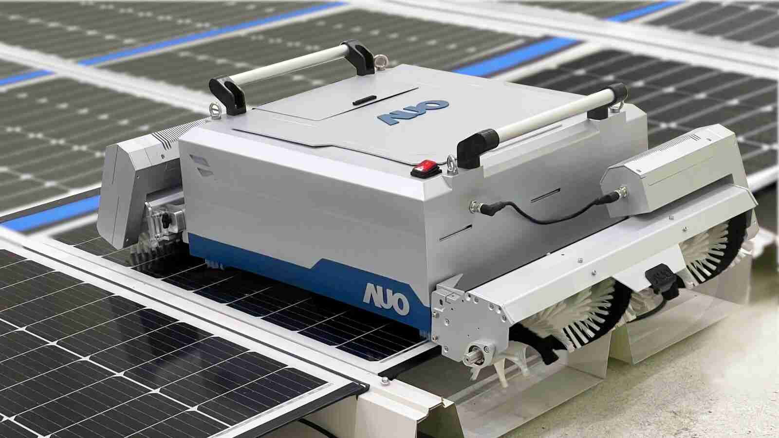 PA直营致力EPC场域技术升级，，，导入清洁机器人搭配传感器与AI数据分析，，，大幅减少维运成本