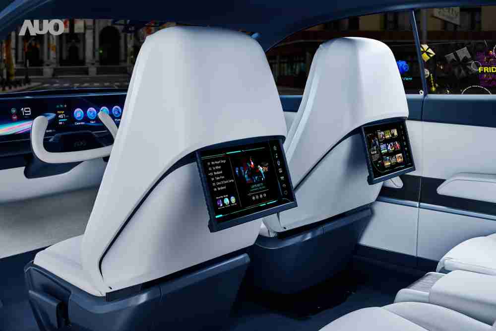 PA直营将于CES 展示全新Smart Cockpit 2024，，，可紧密串连使用者多元需求，，，，并革新座舱内部的应用和设计，，带来身历其境且引人入胜的视觉飨宴，，，满足驾乘人员的全方位体验